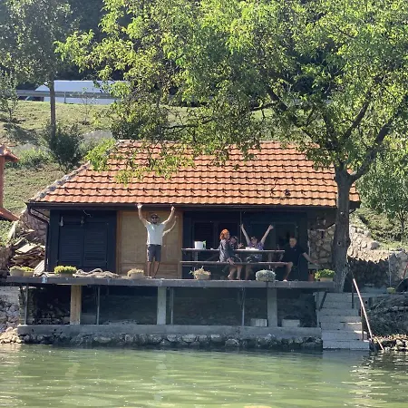 Dunavska Milosavljevic Apartment *