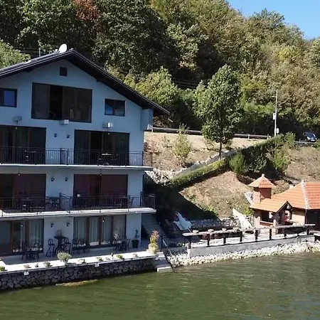 Dunavska Milosavljevic Apartment *