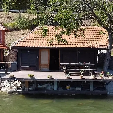 Dunavska Milosavljevic Apartman *